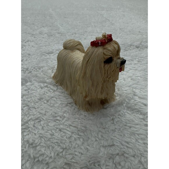 Sandicast Blonde Maltese Dog Glass Eyes Miniature Figurine Signed W.U. 98 VTG - Picture 7 of 15